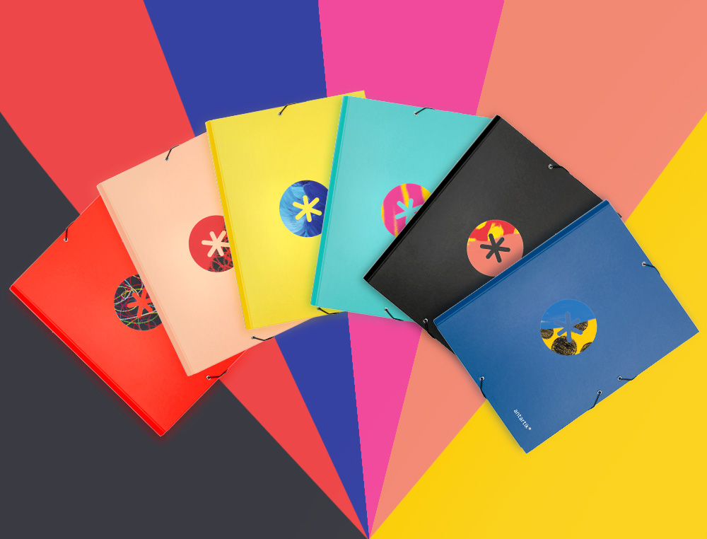 CARPETA LIDERPAPEL ANTARTIK GOMAS A4 3 SOLAPAS CARTON FORRADO TRENDING COLORES SURTIDOS